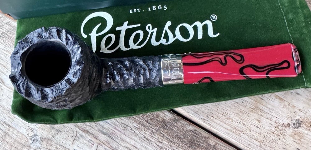 Peterson Dracula Rusticated Billiard (106) Fishtail Pipe - New