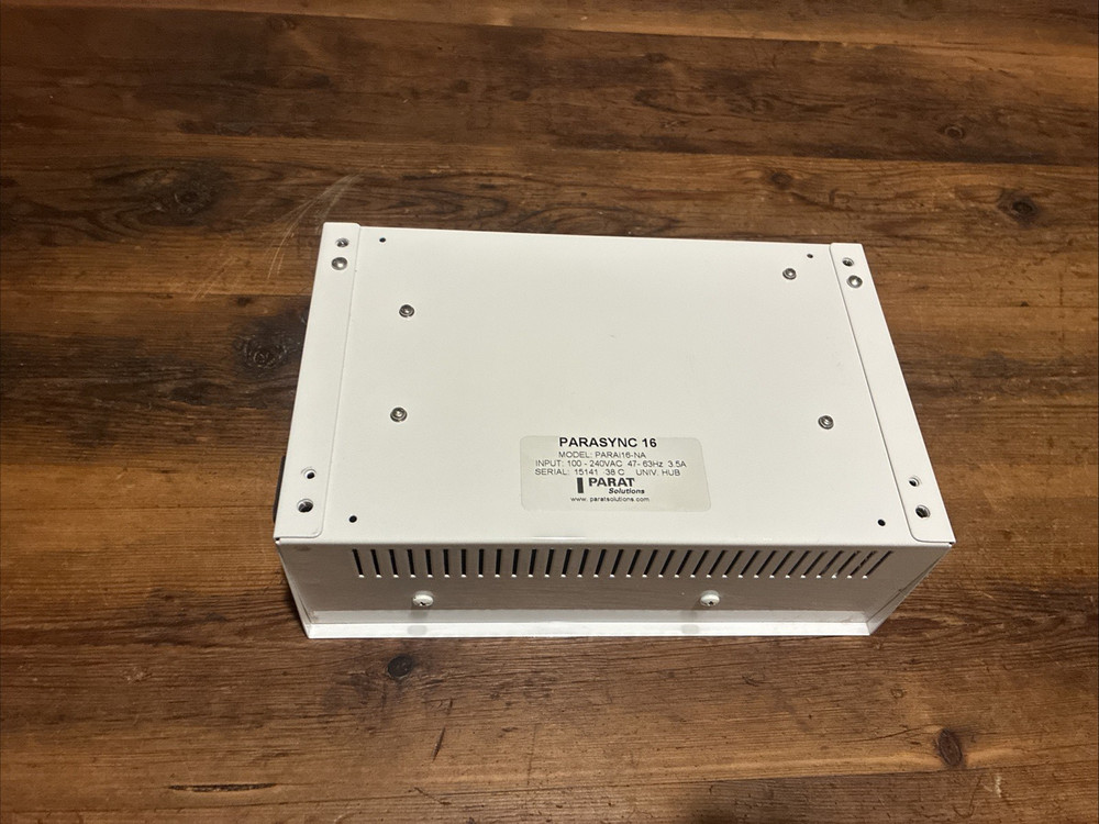 Parat PARAI16-NA Universal Charge and Synchronization Hub