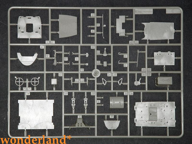 Trumpeter 1/24 02406 Messerschmitt Bf109 G-2