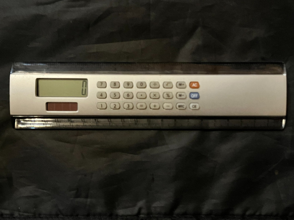 Calculator Ruler Inches Centimeters Memory Percentage Square Root Battery NEW!