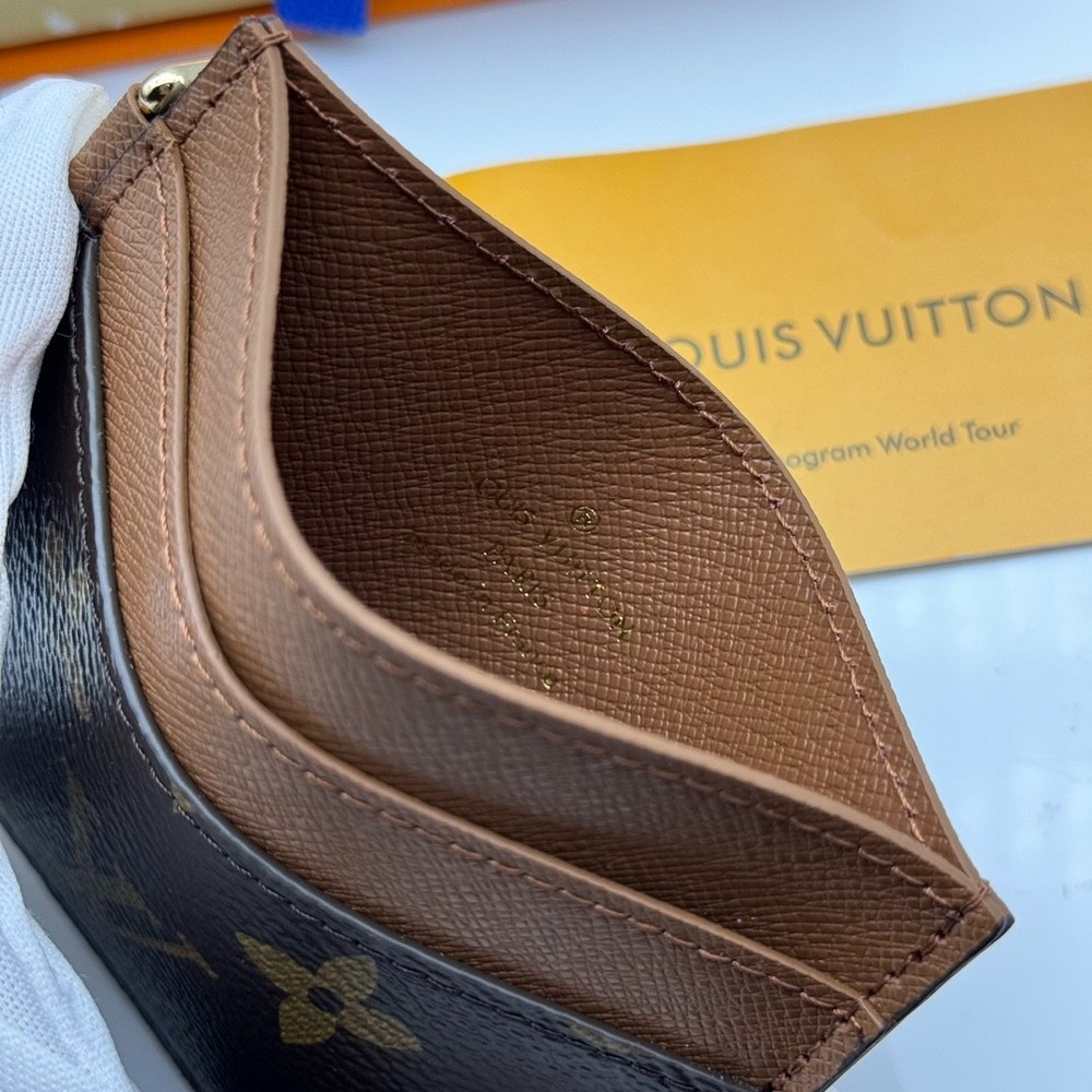 𝑳𝒐𝒖𝒊𝒔 Monogram Empreinte Card Holder