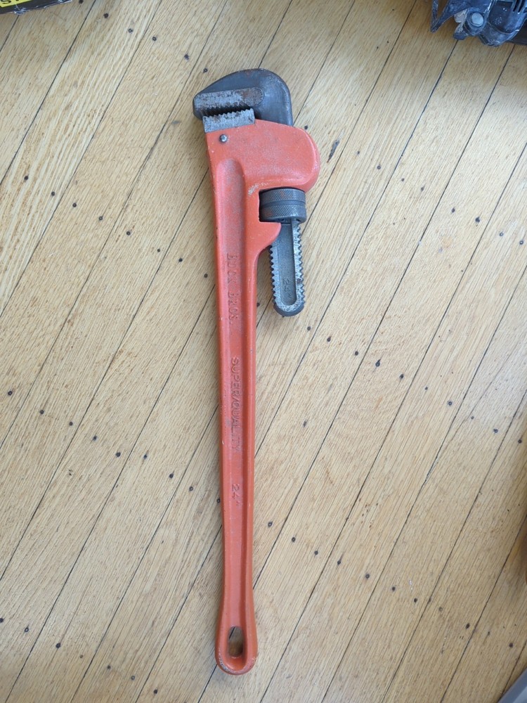 Buck Bros 24" Heavy Duty Adjustable Pipe Wrench