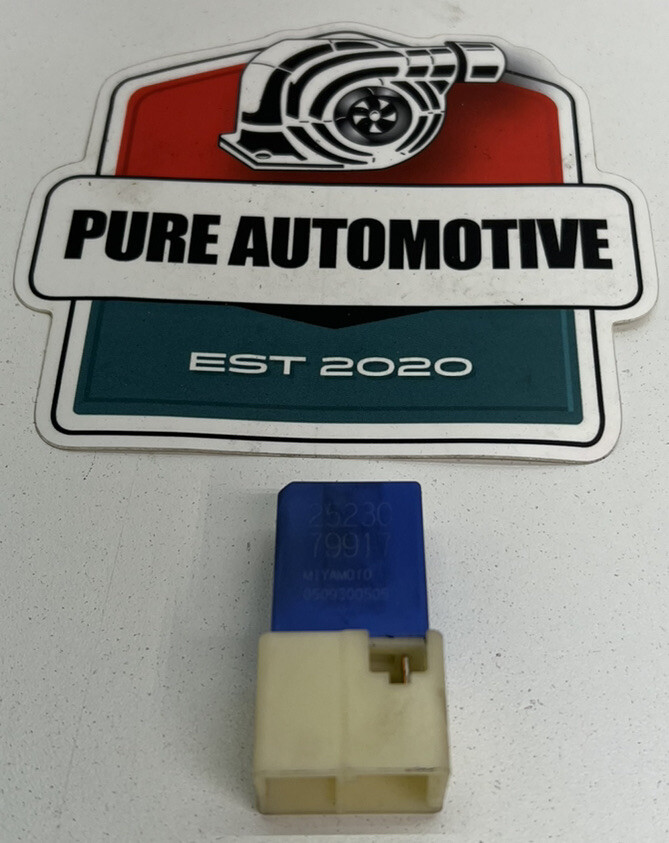 2003-2008 Nissan 350Z Blue Relay Multi Function Engine Bay Fuse Box OEM