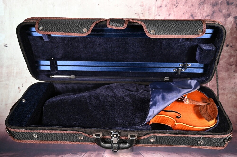 Petz well made viola case, adjustable interior