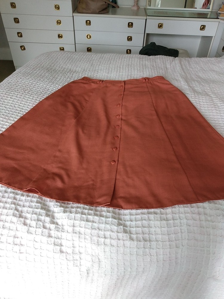 Selective jacket and skirt size 20