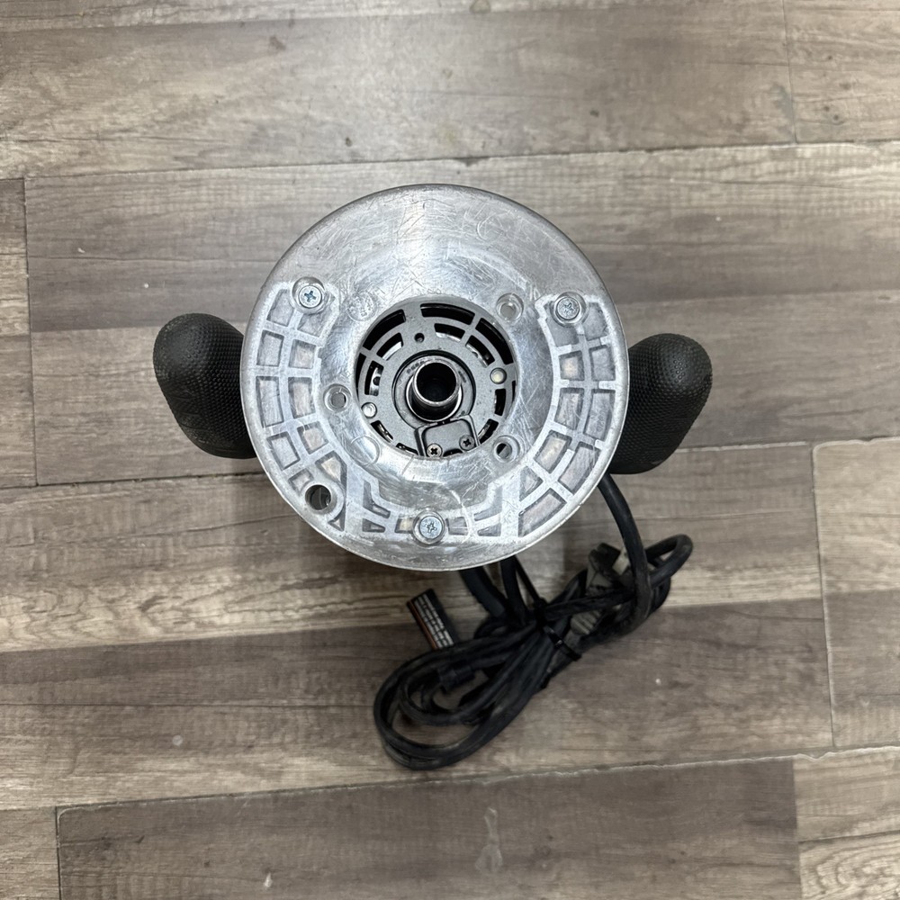 RIDGID 11 Amp 2 HP 1/2 in. Corded Fixed Base Router MISSING