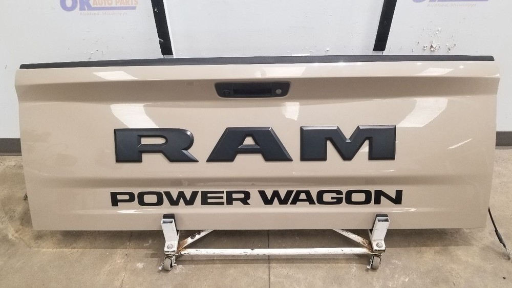 18 DODGE RAM 2500 REAR TAILGATE ASSEMBLY WITH REAR VIEW CAMERA MOCHA LATTE