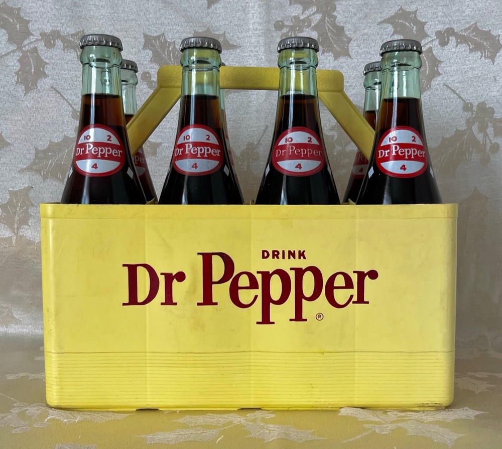 VINTAGE 12oz DR PEPPER 8-PACK CARRIER