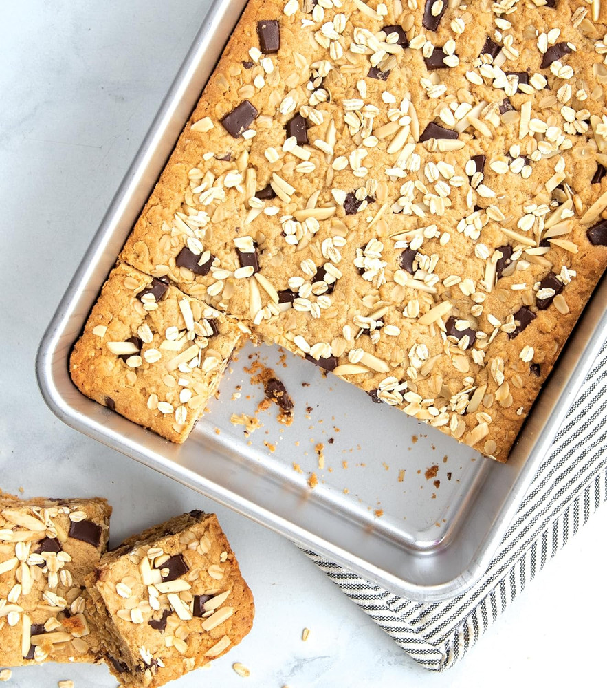 Classic Metal 9X13 Covered Cake Pan