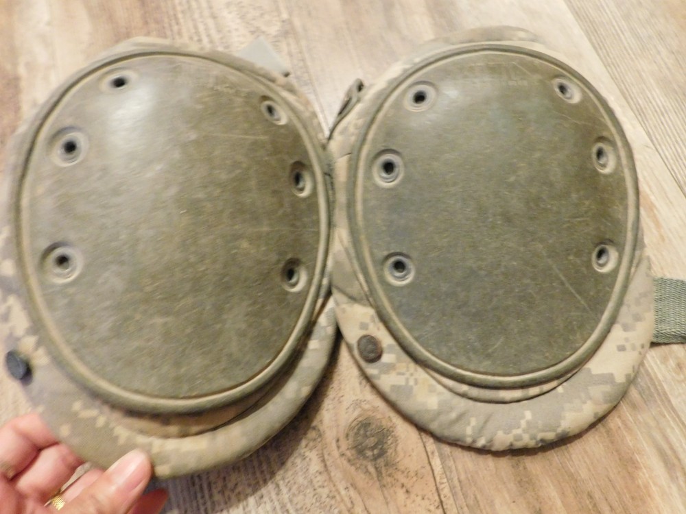 MILITARY ALTA ACU KNEE PADS