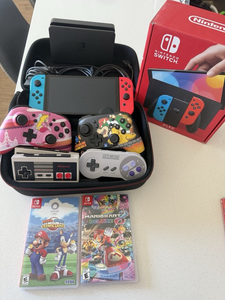 NINTENDO SWITCH MODEL OLED worth over $ 650