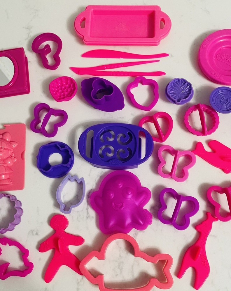 Play-Doh/Dough Accessories Tools Molds Shape Cutters Assorted 32 Pcs
