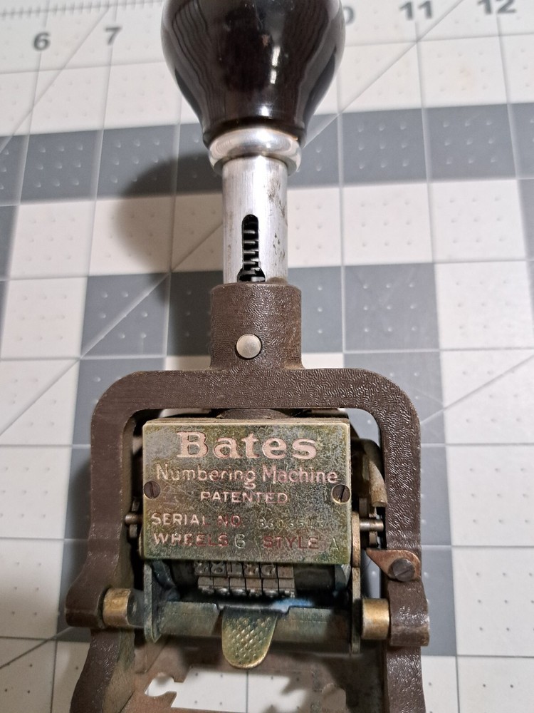 Vintage Bates Numbering Machine 6-Wheels Good Condition, Consecutive numbering