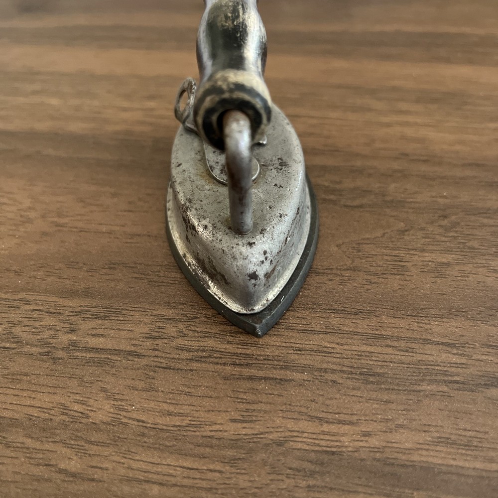 Miniture Dover Sad Iron Salesman Sample