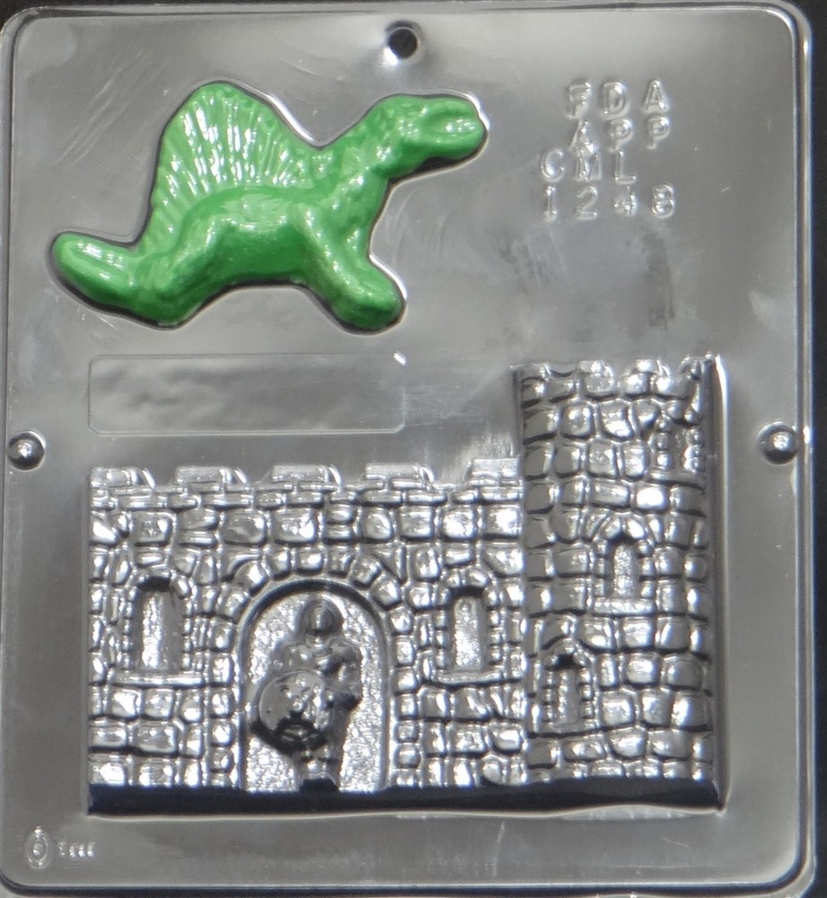 Dungeon & Dragon Chocolate Candy Mold 1248 NEW