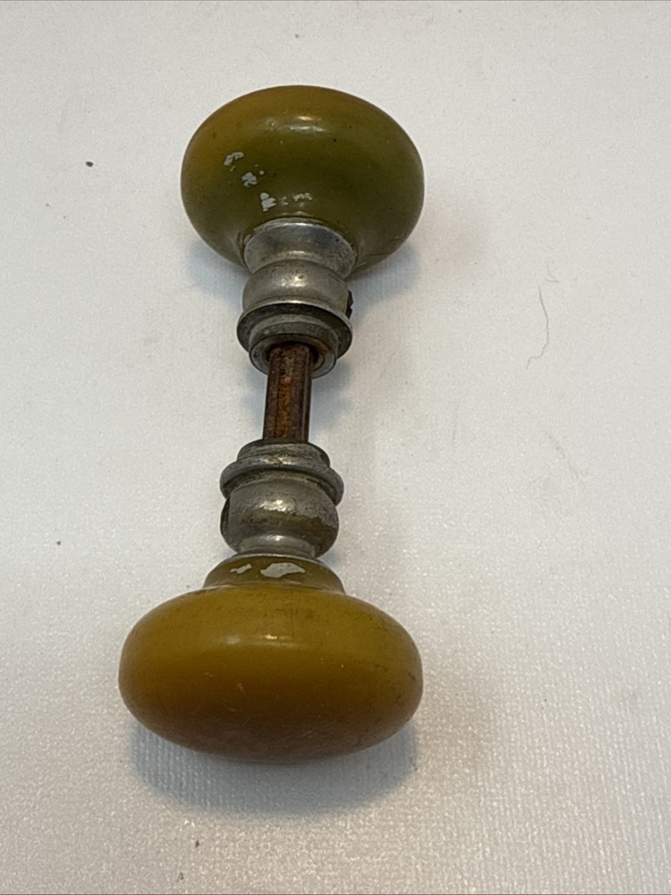 Bakelite Door Knob Set with Spindle - Butterscotch