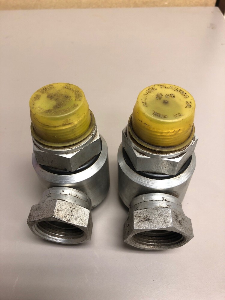 1 1/4" 90 Degree Swivel Fitting