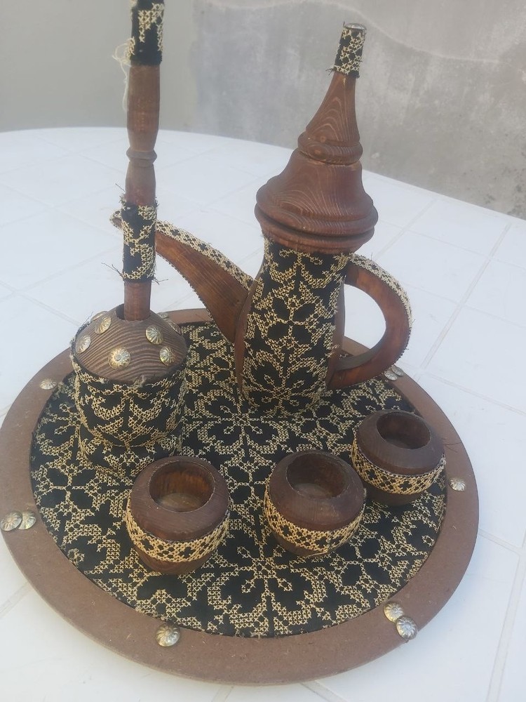 7pieces دلة قهوة حشبية مع فناجين