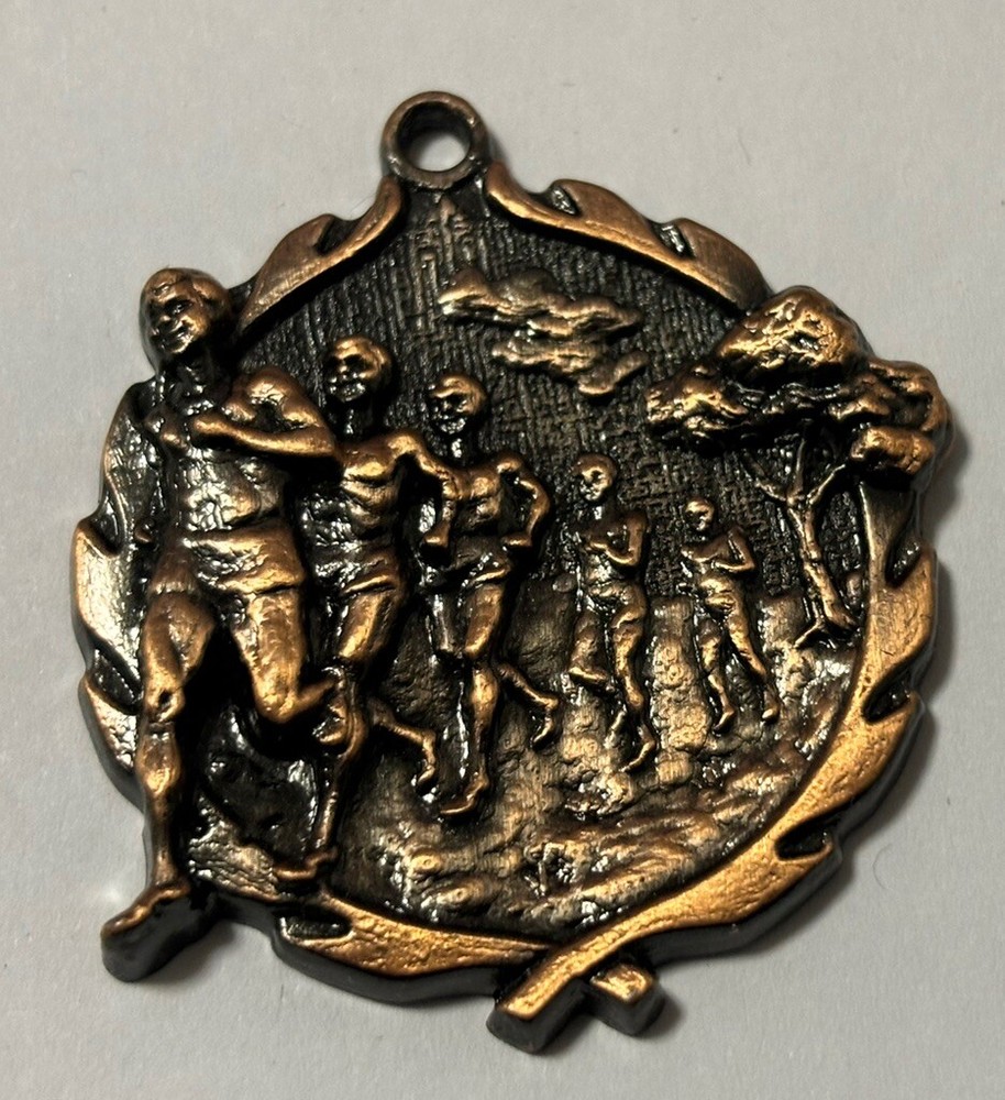 Interesting HOMETOWN RUN 2000 3rd Place 1.75” Wide Medal