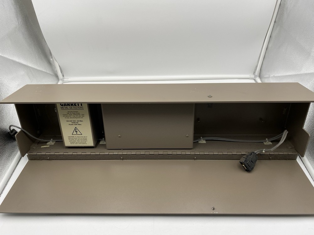 Garrett CS500 Metal Detector Walk Through Security Magnascanner