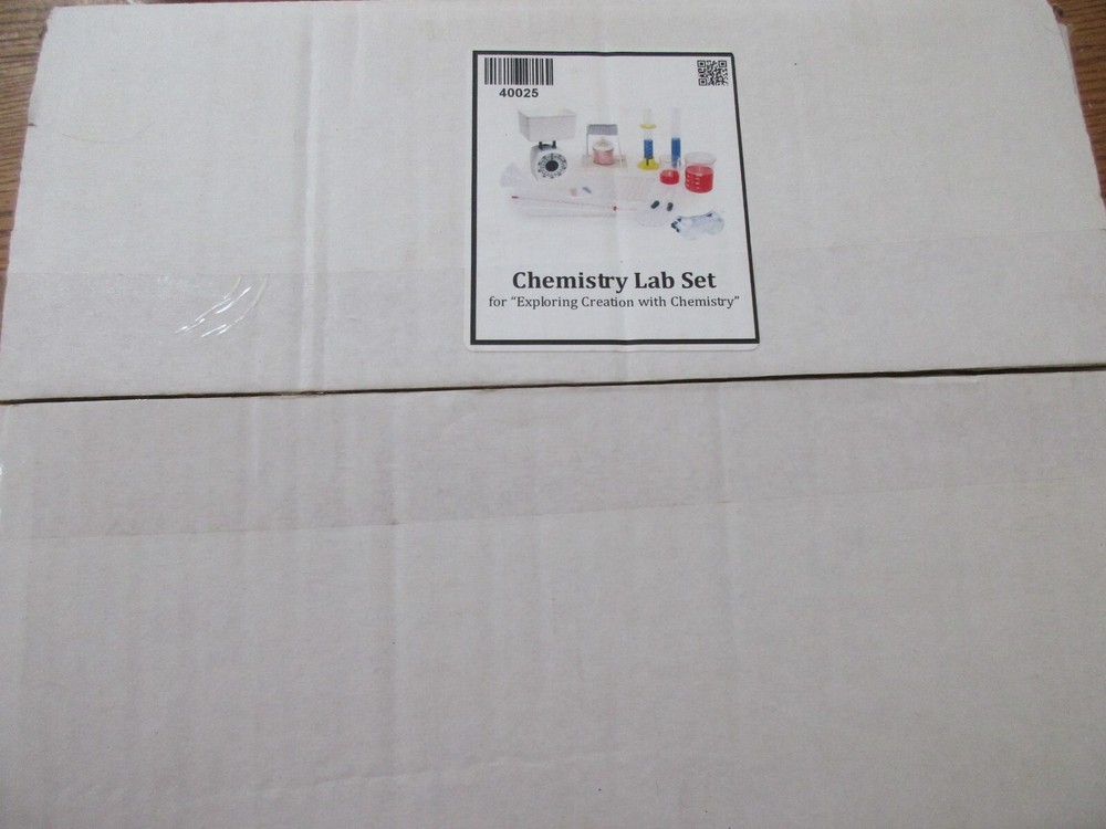 Nature's Workshop Chemistry set (brand new)