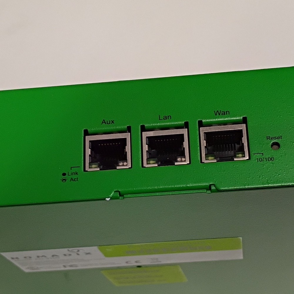 Nomadix AG 3100 Internet Gateway Hospitality Network Router Powers On Rack Mount