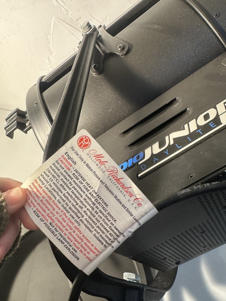 400W Studio Junior LED - Mole Richardson- AS-IS, Needs Repair)
