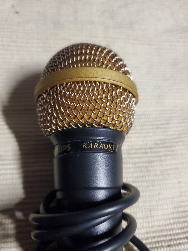 Philips Karaoke Dynamic Microphone IMP .600 PEAC0395-03