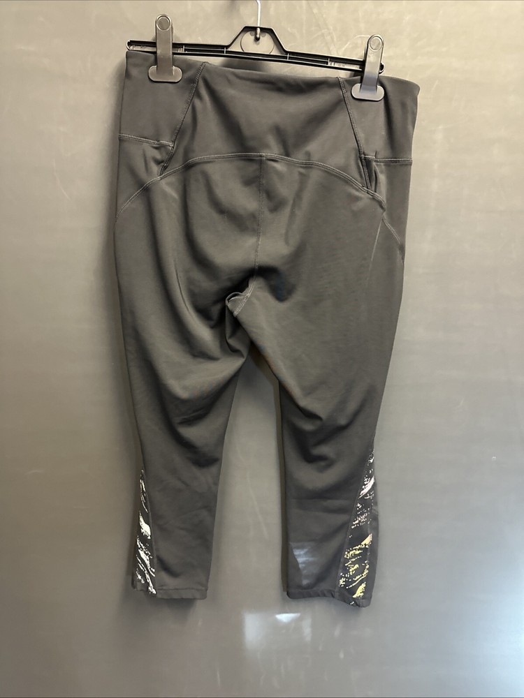 Kirkland Large Black Active Leggings Capri Style Side Design