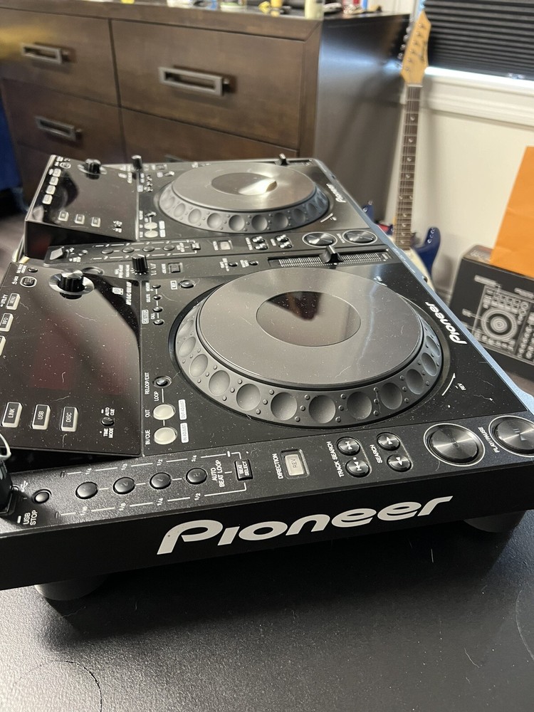 Pioneer CDJ-900 Pair