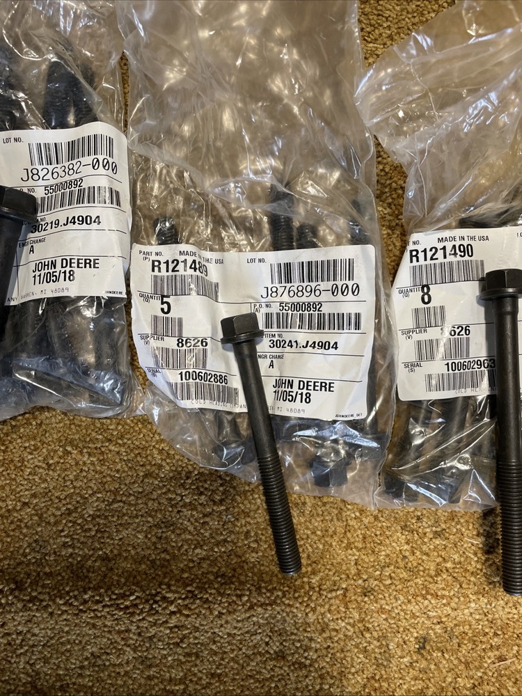 John Deere Head Bolt Kit RG24026