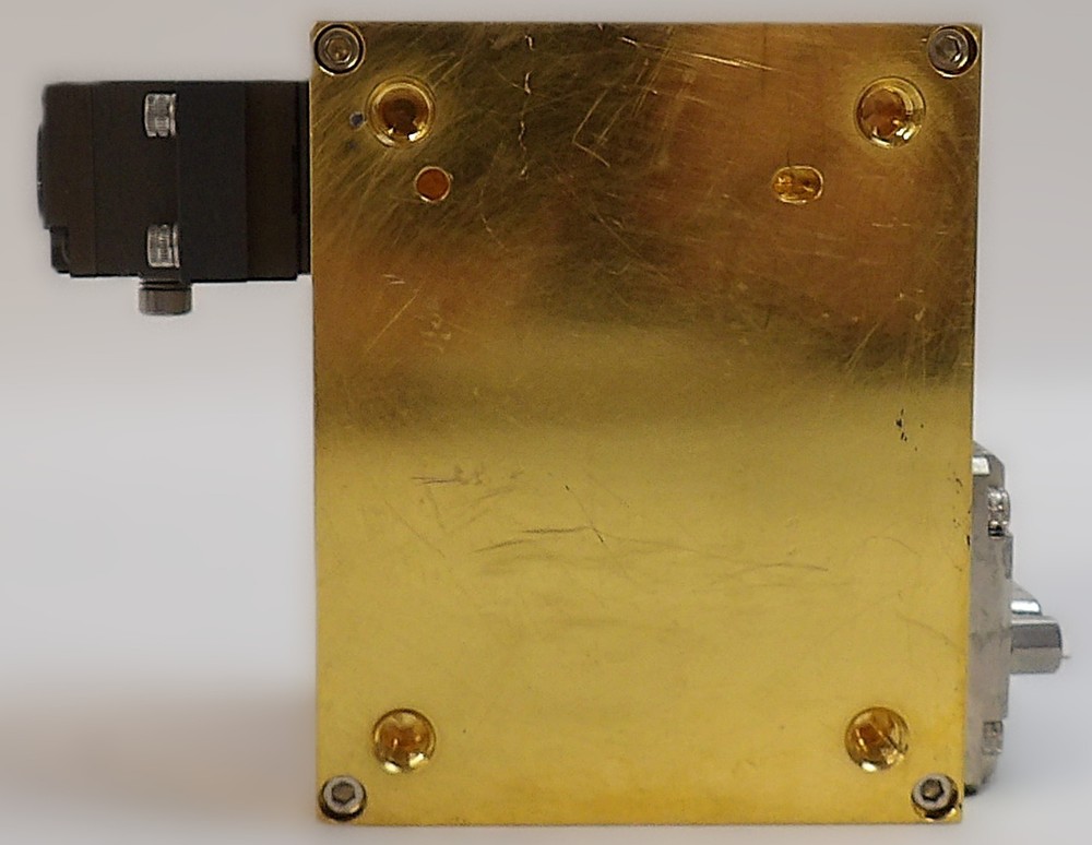 Lightwave Electronics SPW 1047nm Solid State Laser Series 110 Working Surplus