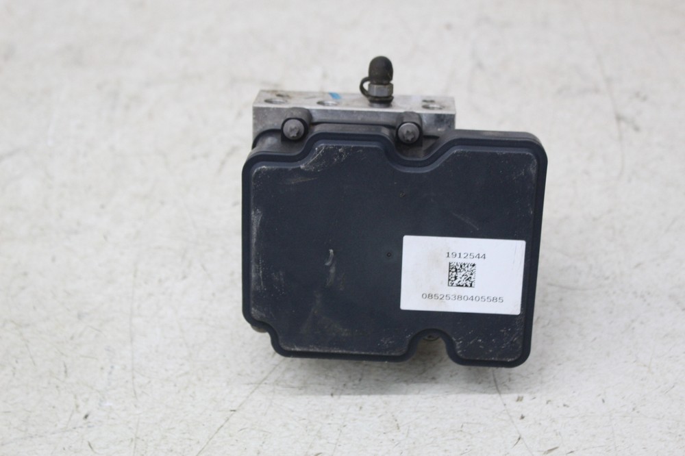 19 POLARIS SLINGSHOT SL ABS PUMP UNIT MODULE