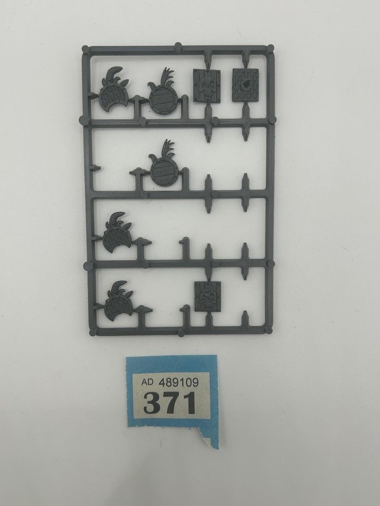 Warhammer Fantasy: Orcs and Goblins bits: Goblin Shield Sprue