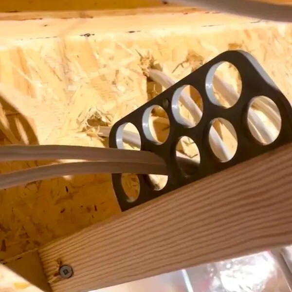 Rack-A-Tiers CC9024 Cable Chase - Wire Bracket