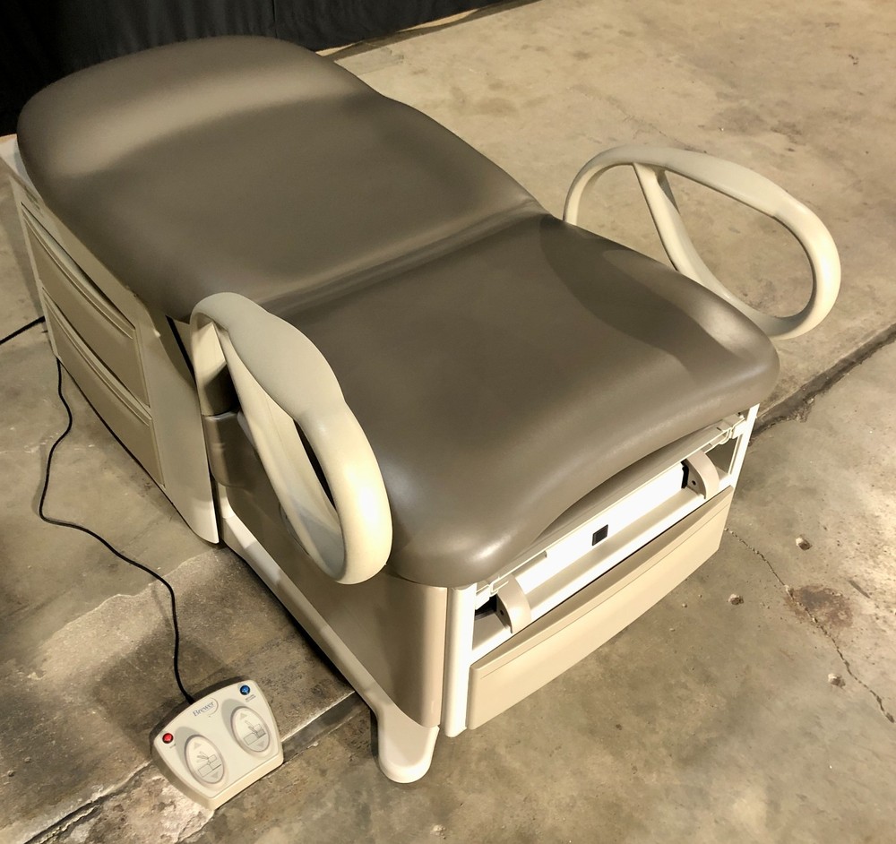 Brewer 6500 Access High-Low Exam Table