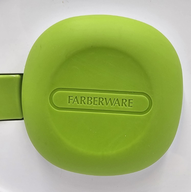 Farberware Pro Pump Salad Spinner Green Large Plastic Bowl Colander Locking Lid