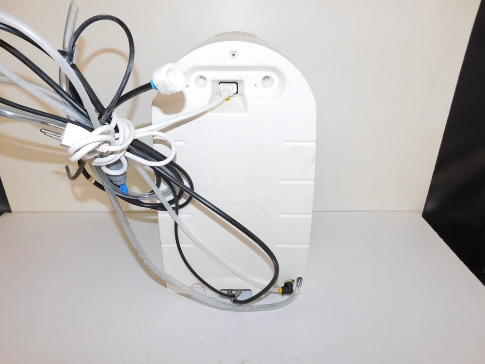 ^^ MILLIPORE RIOS-DI UV WATER PURIFICATION SYSTEM (MLQ159)