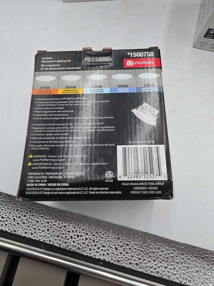 Utilitech Canless Recessed Light Kit #1500758 LED 2700k-6500k Adjustable White