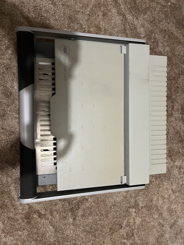 GBC Combbind C300 Binding Machine Plastic Comb