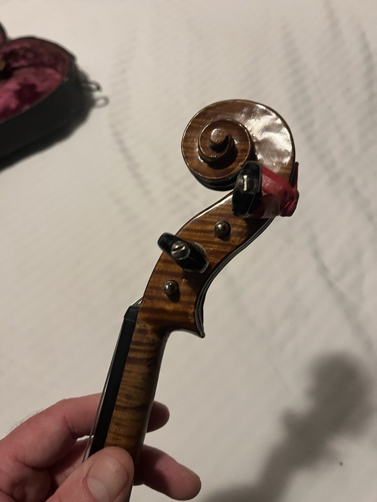 Authentic Edward B. Moss Fiddle No.32