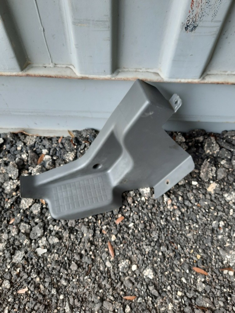 3596982C2 - International 4300 Durastar Lower Step Panel Driver Side - OEM