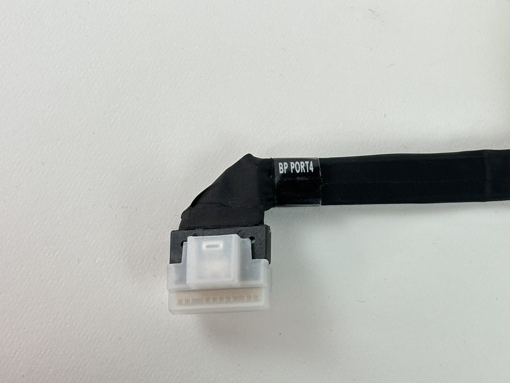 HPE P20866-001 Gen10+ TriMode 8SFF Backplane to Type-p SR Controller Cable DL360