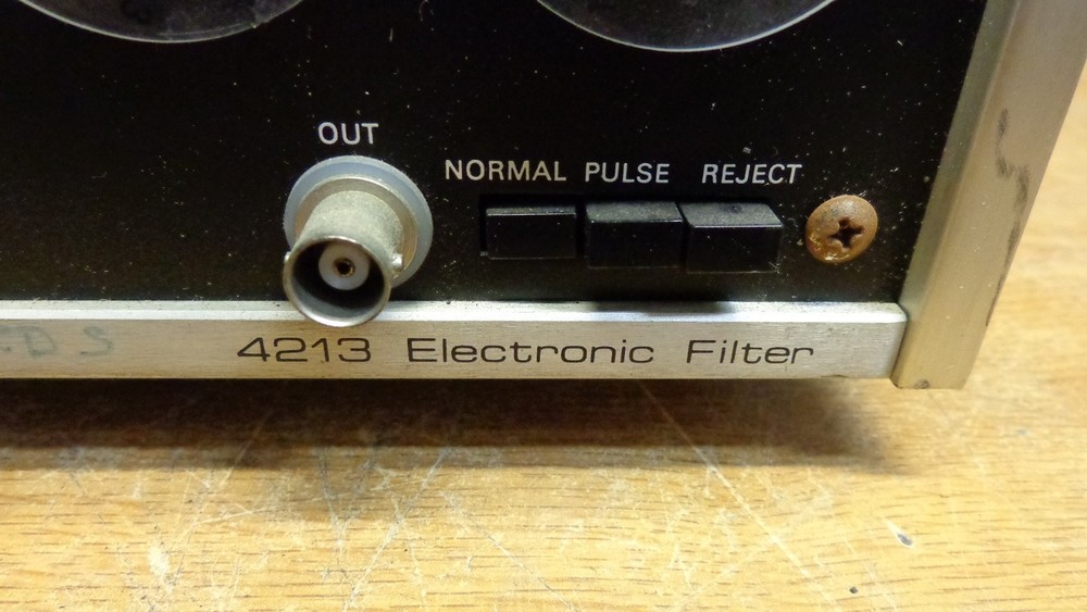 Ithaco Electronic Filter Model 4213