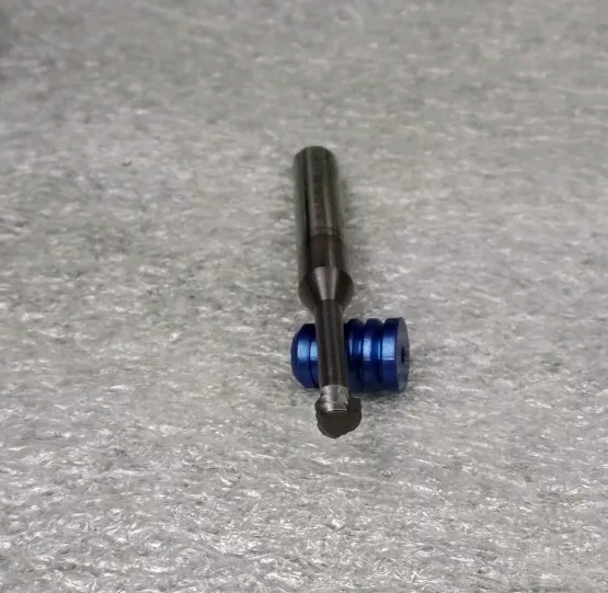VARGUS 1/4-20 UNC MULTI FORM CARBIDE THREAD MILL, .780 REACH, .200" Dia.