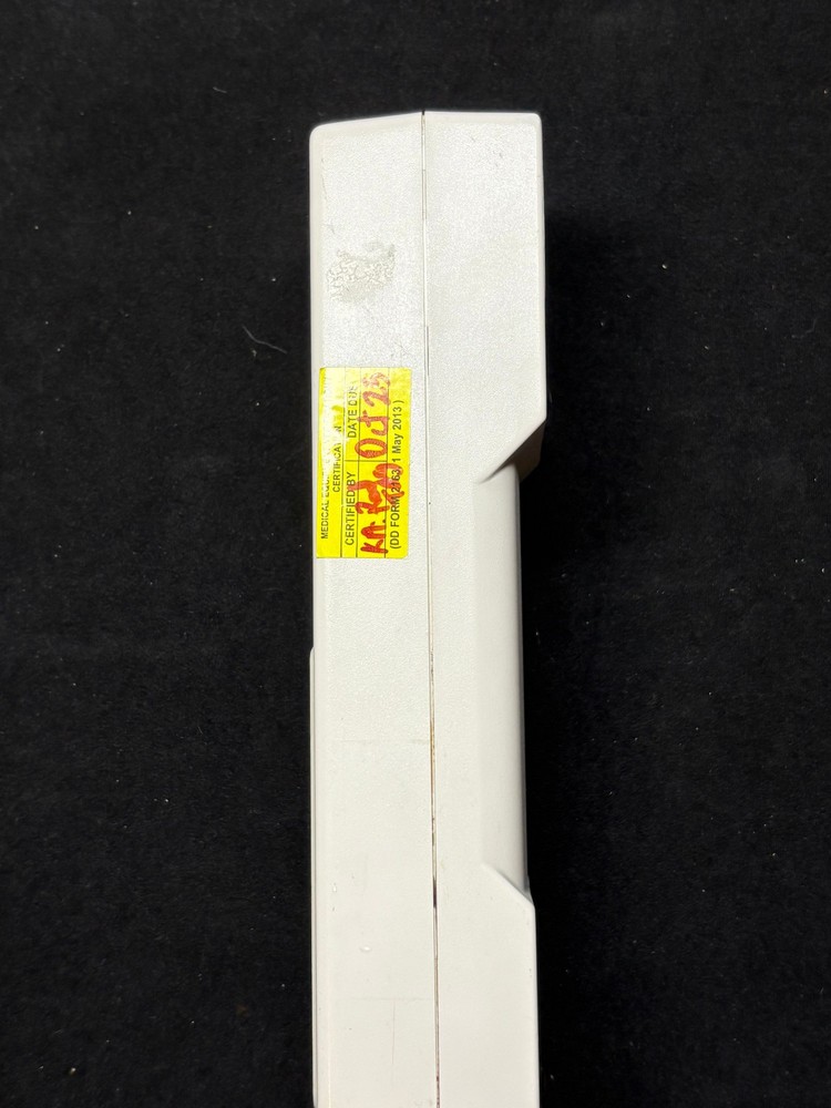 ABBOTT I-STAT 1 PORTABLE CLINICAL ANALYZER