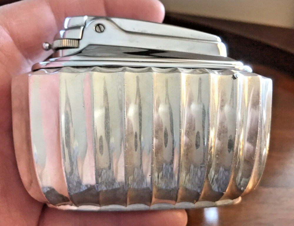 Vintage Ronson Silver Plated Tabletop Cigarette Lighter England (No Wick/Fluid)