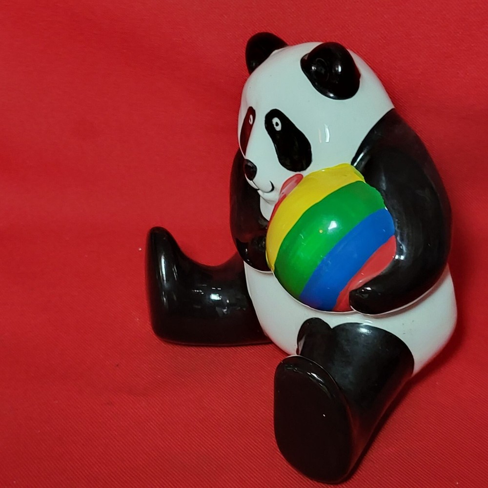 Vintage Omnibus Panda Wall Hanging Decor 1983