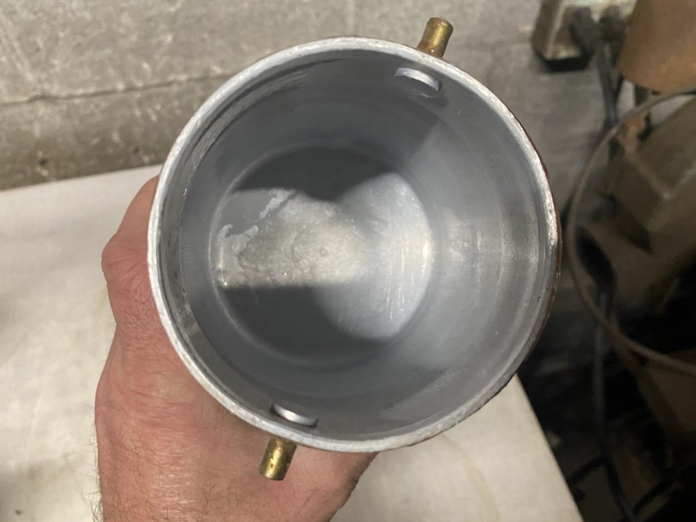 Binks 2100 Spray Gun with cup USA Used