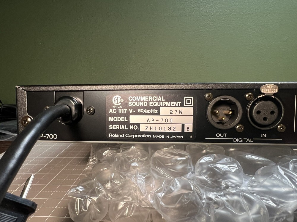 Roland AP-700 Advanced Equalizing Processor AP 700 AP700